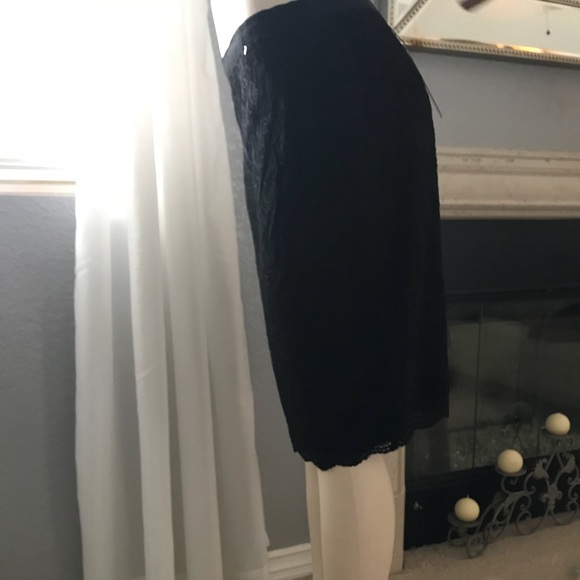 NWT NYC Lace Skirt - Picture 4 of 8